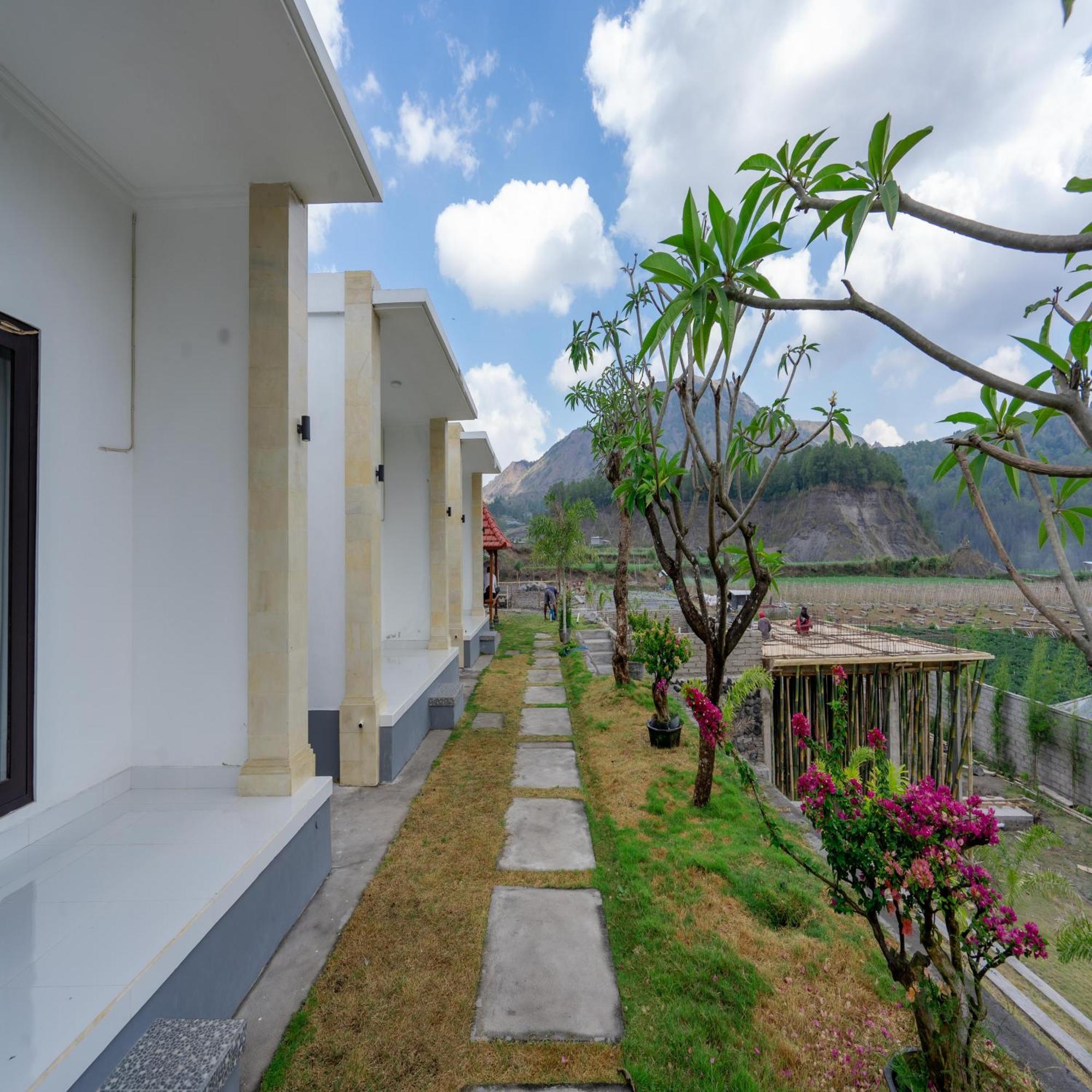 Batur Kencana Villa Mitra Reddoorz Baturaja  ภายนอก รูปภาพ