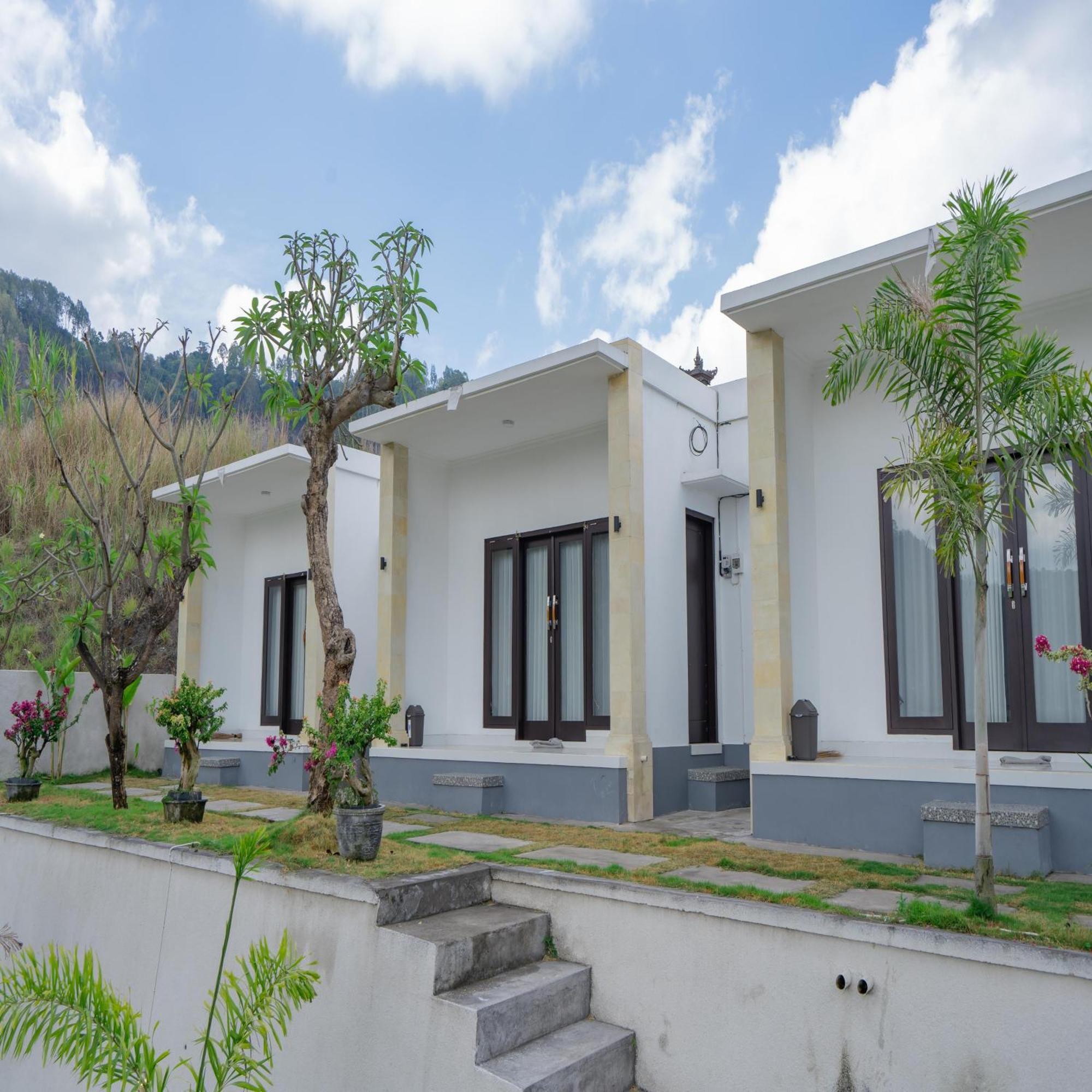 Batur Kencana Villa Mitra Reddoorz Baturaja  ภายนอก รูปภาพ