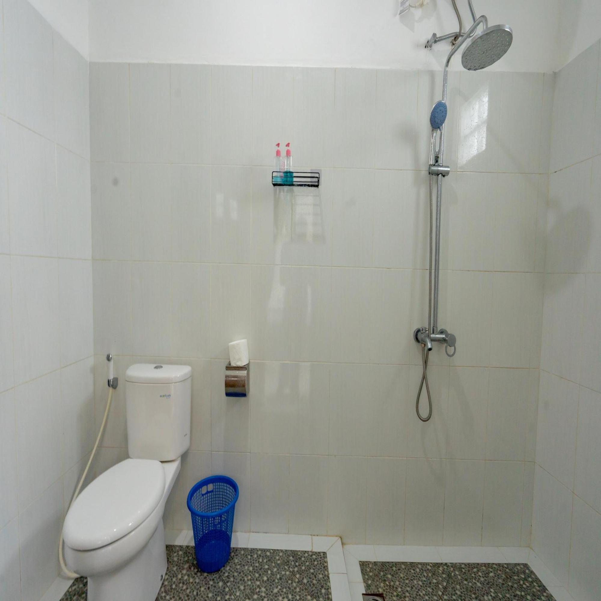 Batur Kencana Villa Mitra Reddoorz Baturaja  ภายนอก รูปภาพ